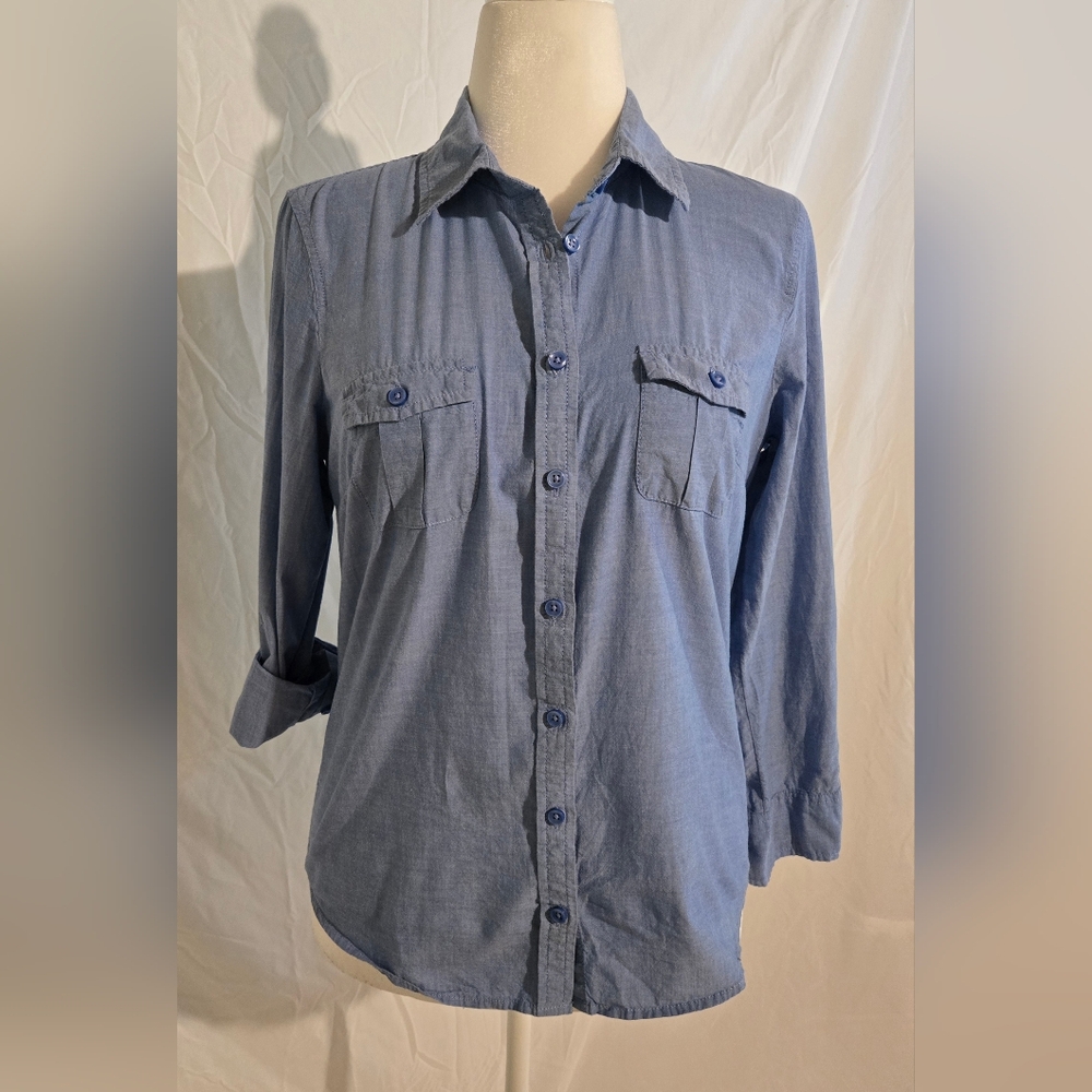 Faded Glory Women's Light Blue Button-Up Shirt